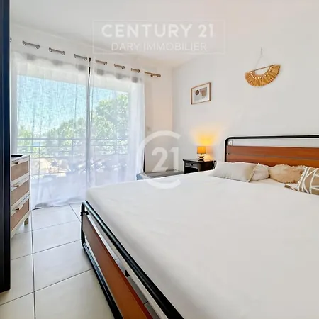 Grand Large - T3 Proche De La De *