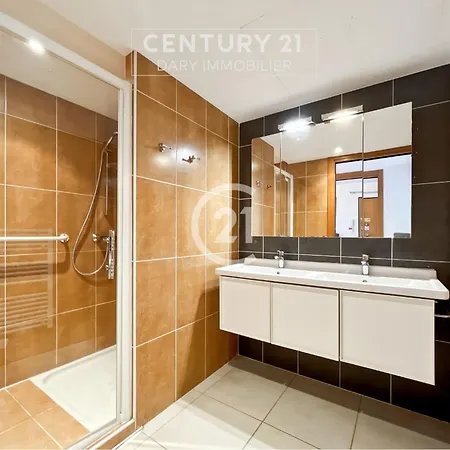 Grand Large - T3 Proche De La De * Calvi (Corsica)