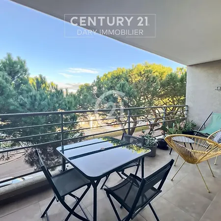 Grand Large - T3 Proche De La De *